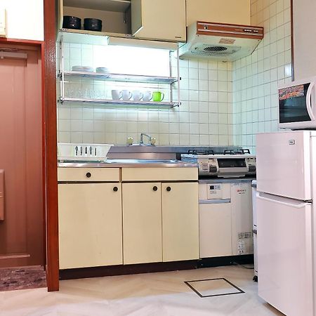 Appartement 四谷松本館ビル à Tōkyō Extérieur photo