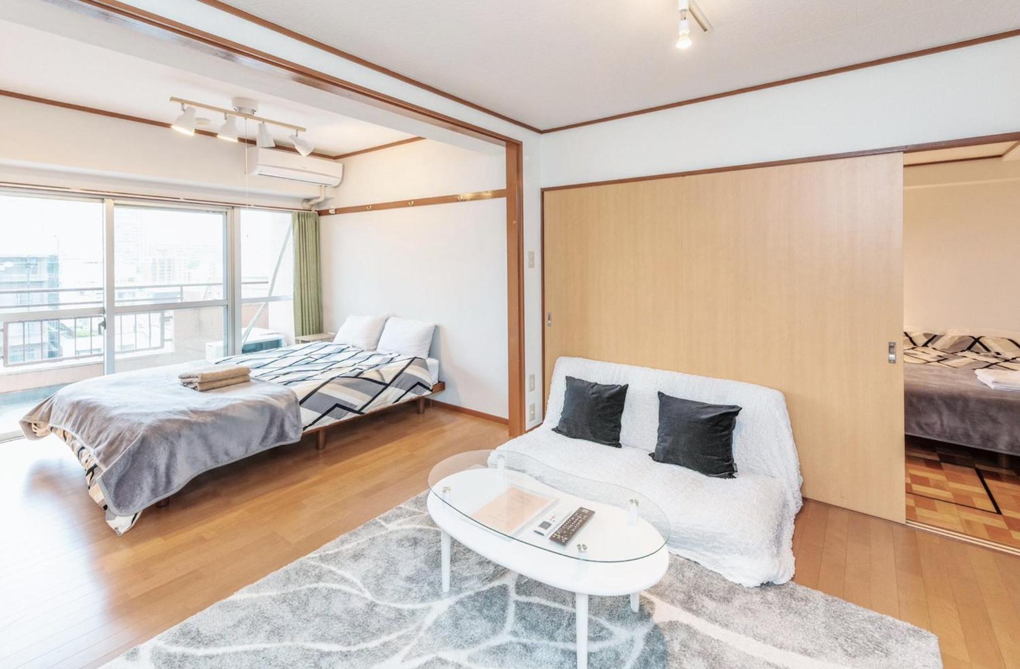 Appartement 四谷松本館ビル à Tōkyō Extérieur photo
