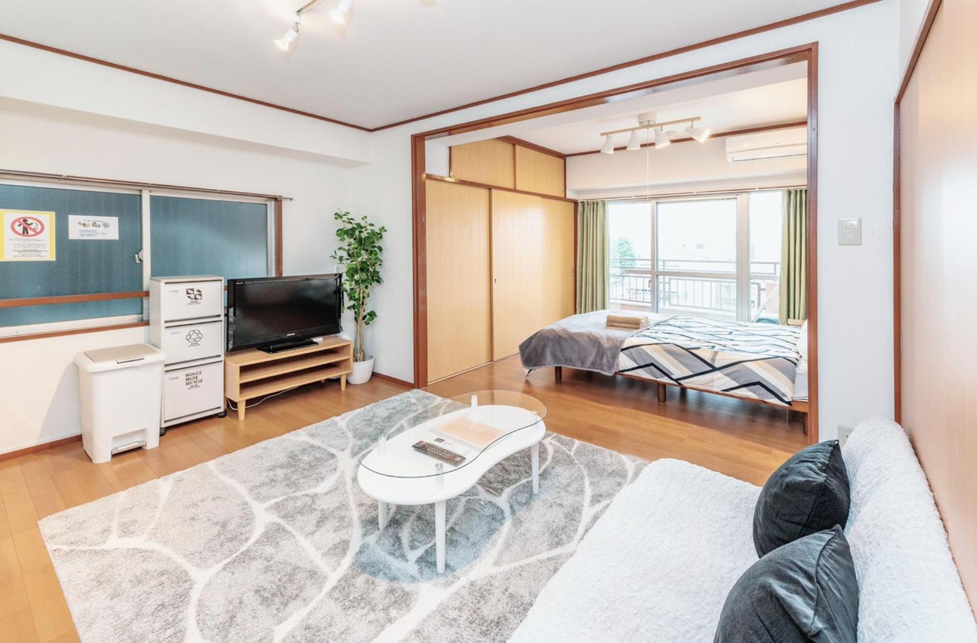 Appartement 四谷松本館ビル à Tōkyō Extérieur photo